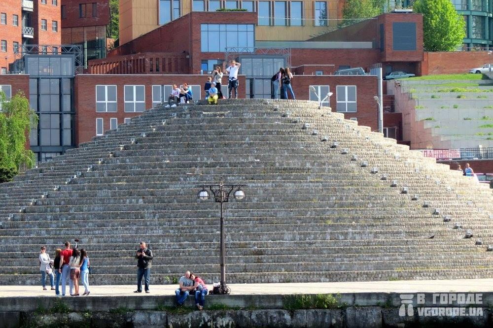 Достопримечательности Днепра: смотровая площадка. Фото: Vgorode