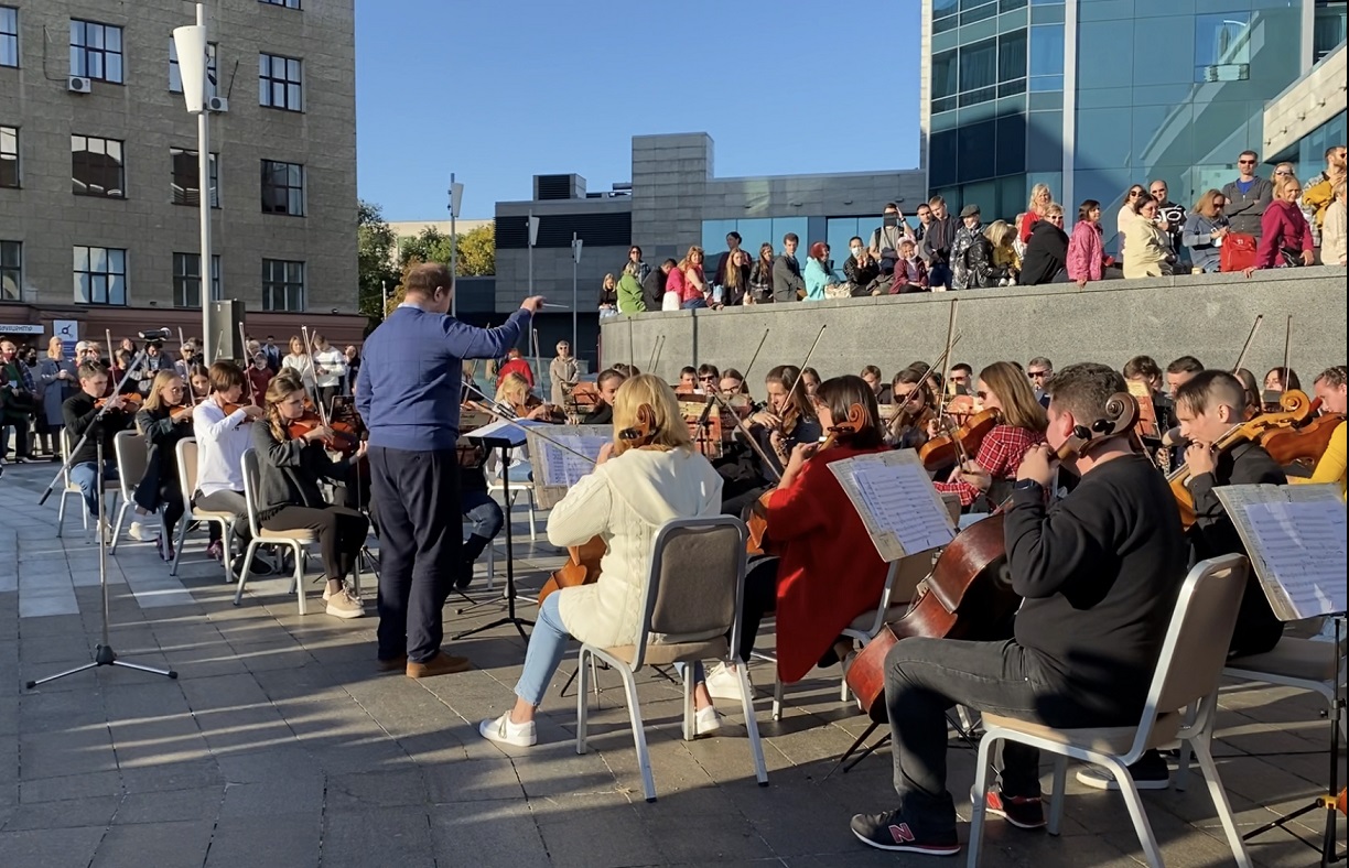 "Красный Мендельсон": в Харькове снова зазвучит скрипка Страдивари за 15 миллионов долларов фото 2 1