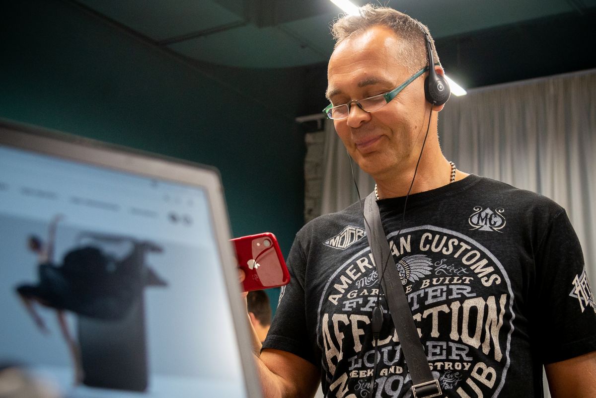 Что-то новенькое: в Харькове презентовали ALTstage — технологию создания виртуального театра на клавиатуре ноутбука фото 29 28