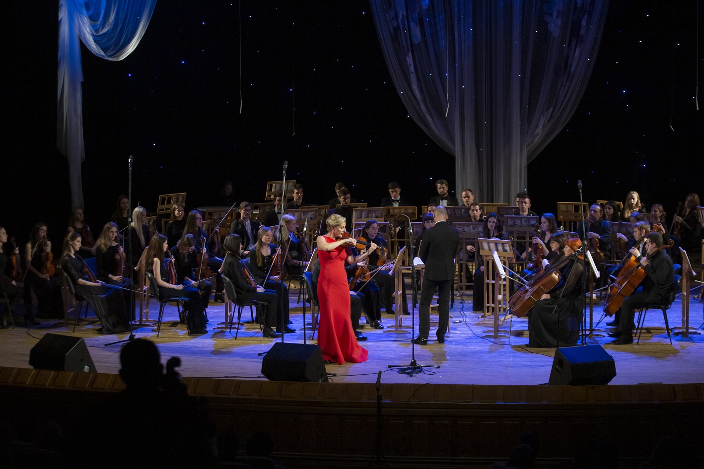 В Харькове зазвучит "Красная скрипка" Страдивари: репетиция пройдет под открытым небом фото 6 5
