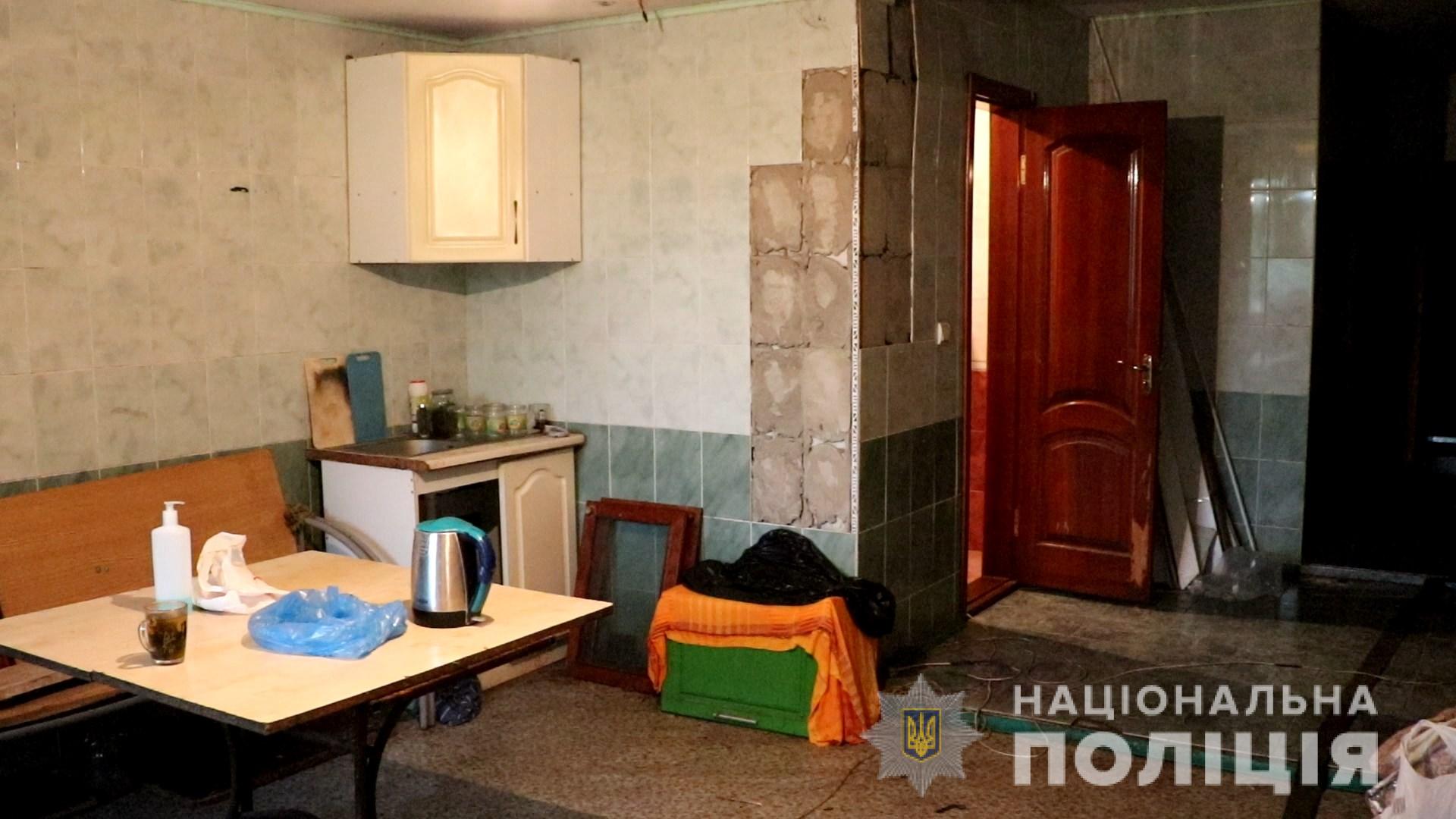 В Харькове наркозависимых держали в трудовом рабстве.