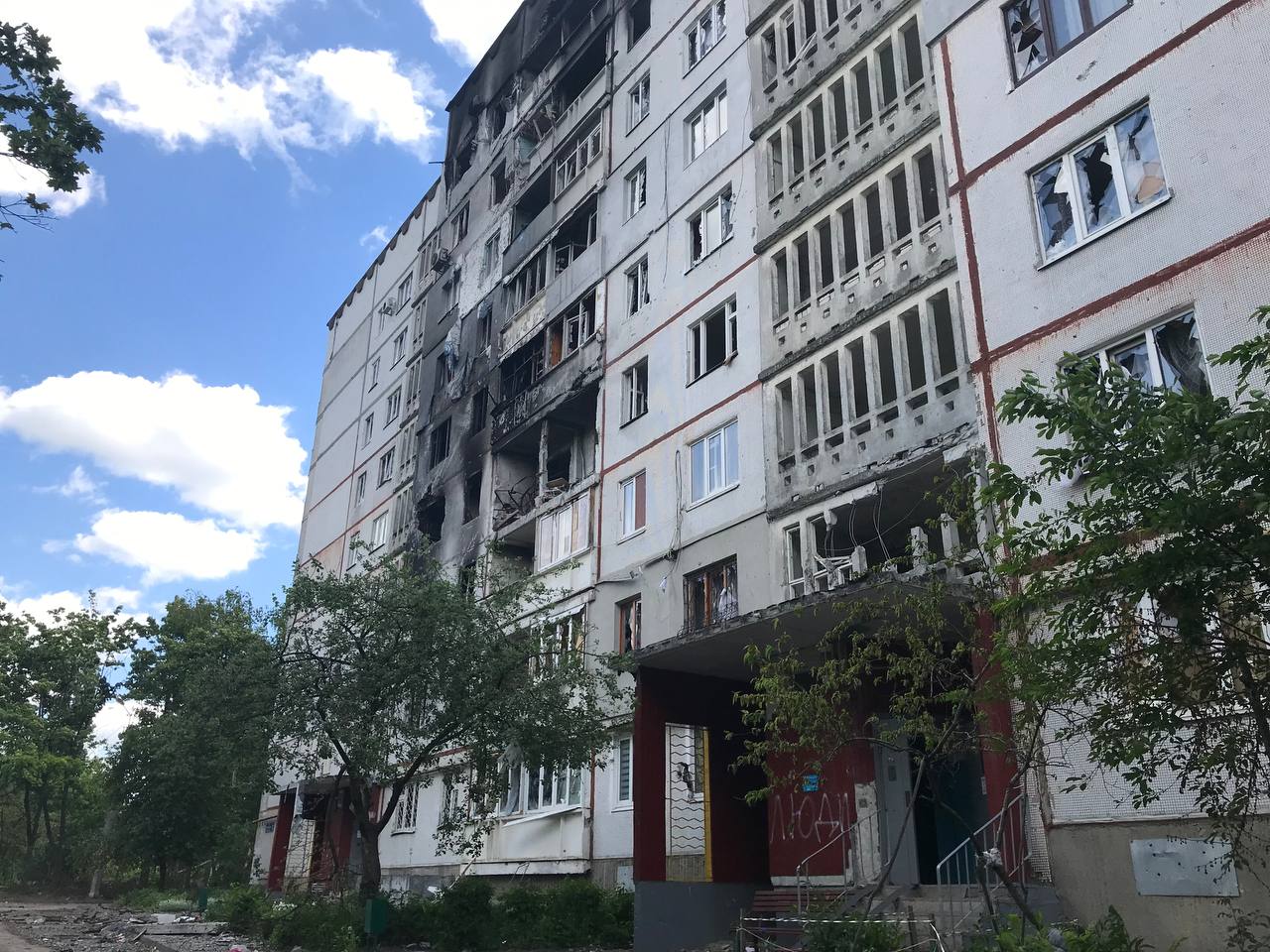 На Северную Салтовку возвращается жизнь: восстановлено электроснабжение, ремонтируют котельные.