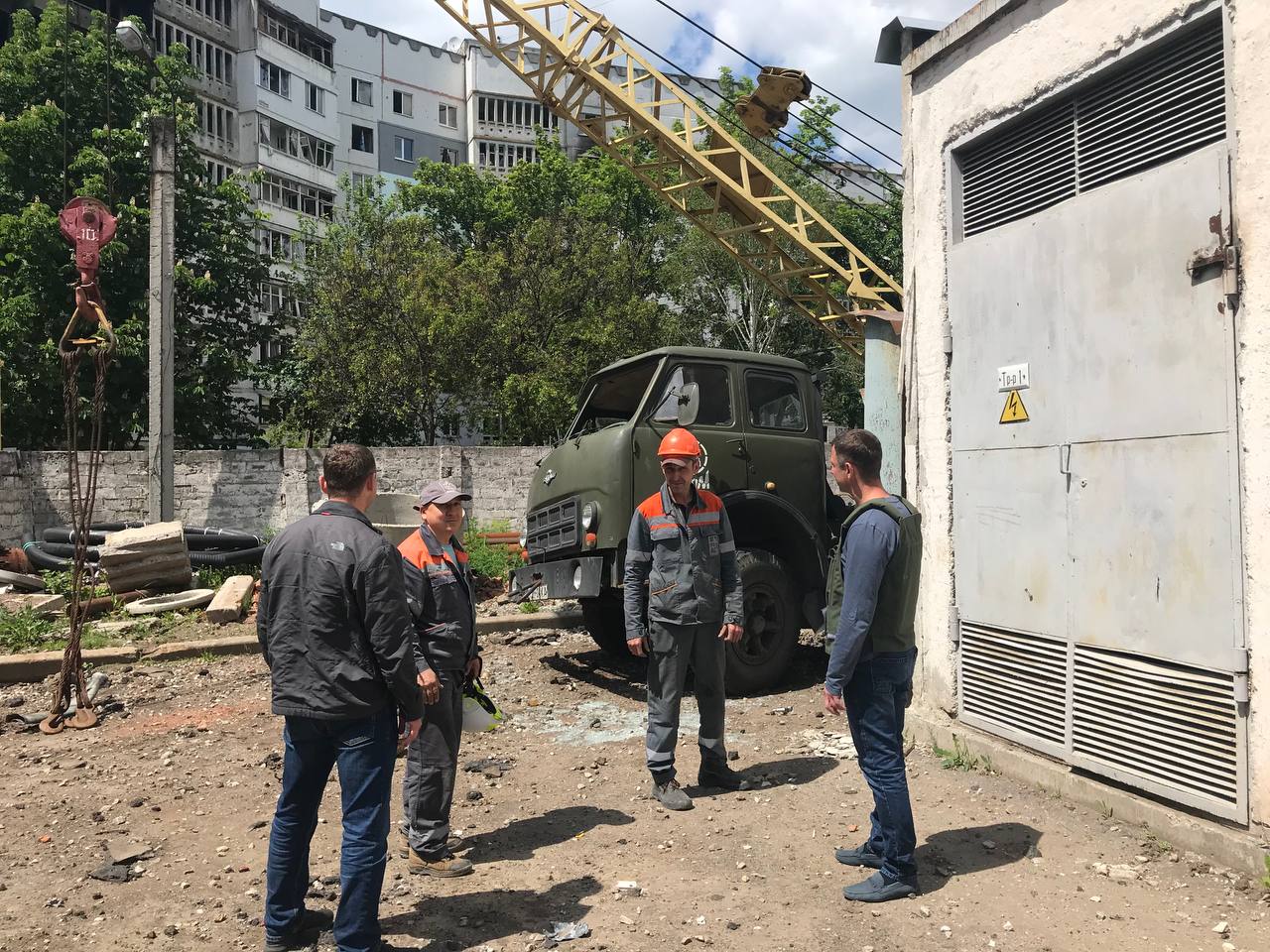 На Северную Салтовку возвращается жизнь: восстановлено электроснабжение, ремонтируют котельные.