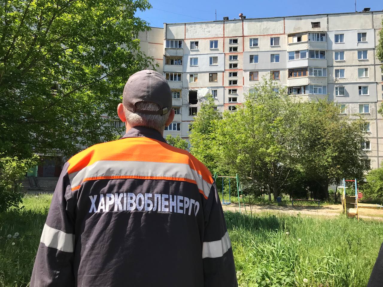 На Северную Салтовку возвращается жизнь: восстановлено электроснабжение, ремонтируют котельные.