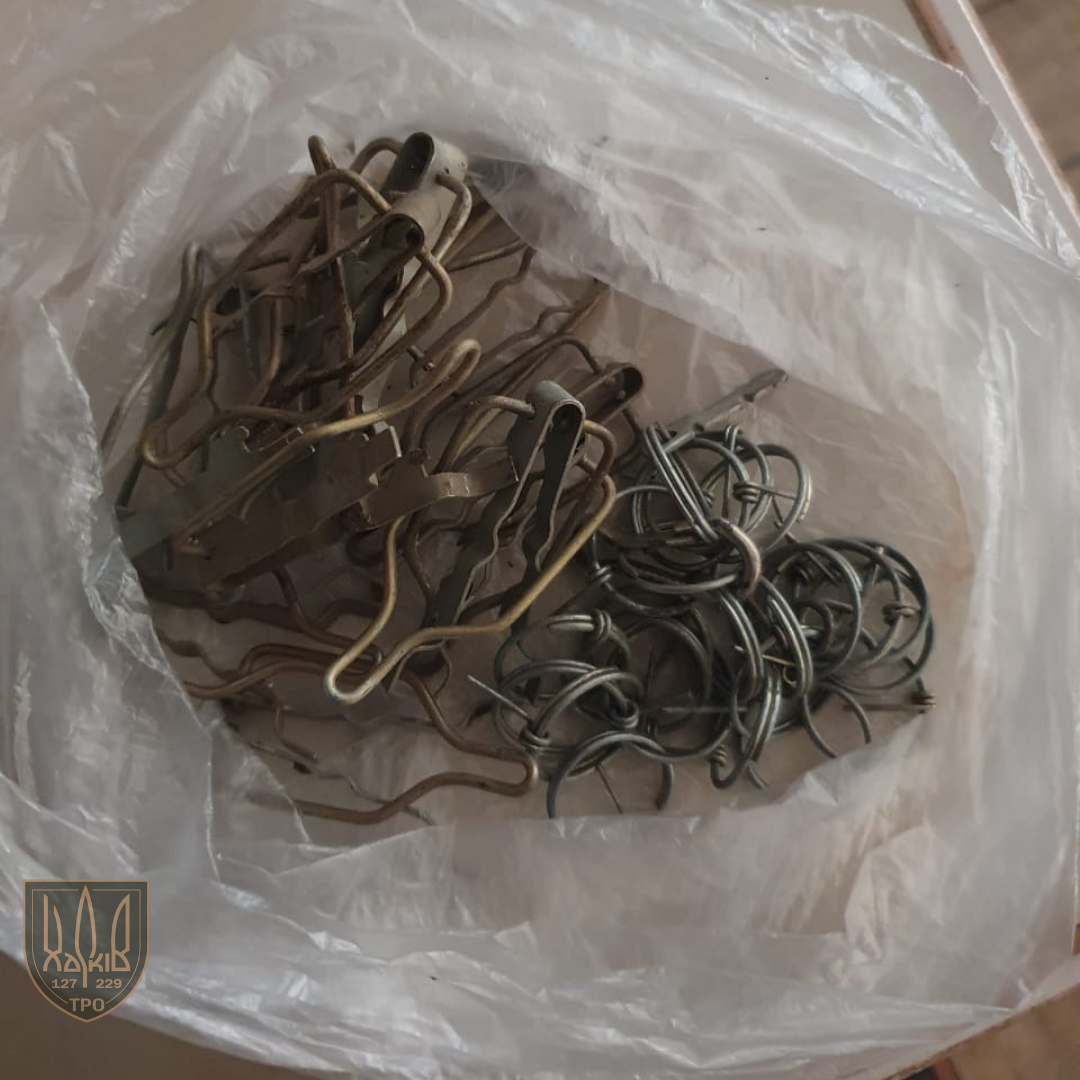 В помощь украинским саперам: оккупанты оставили в Циркунах схемы минирования территории.