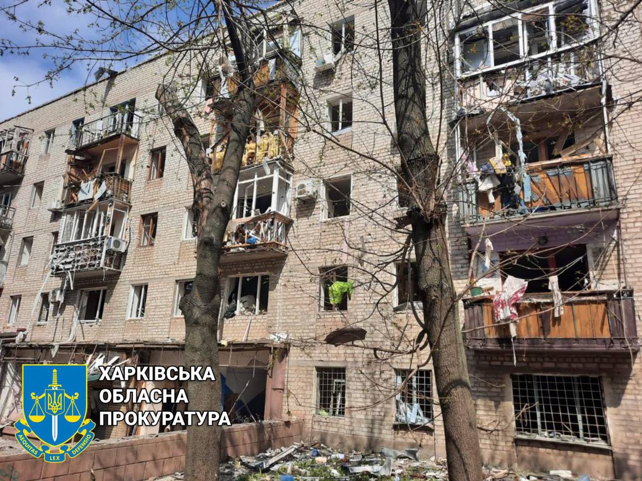 Двое погибших: оккупанты обстреляли два района Харькова ракетами "Калибр".