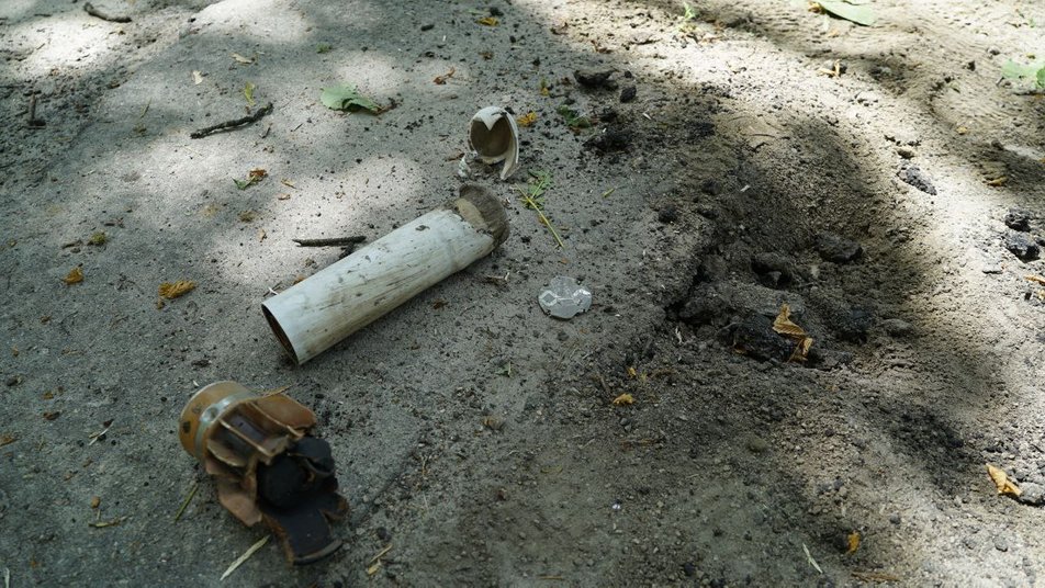 Индустриальный район попал под ракетный удар.