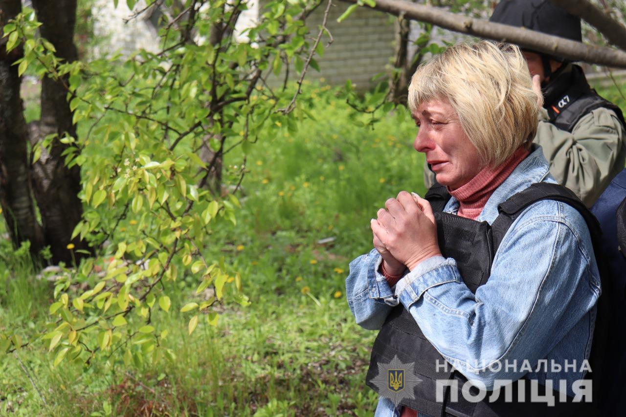 Під Харковом окупанти з танка розстріляли людей.