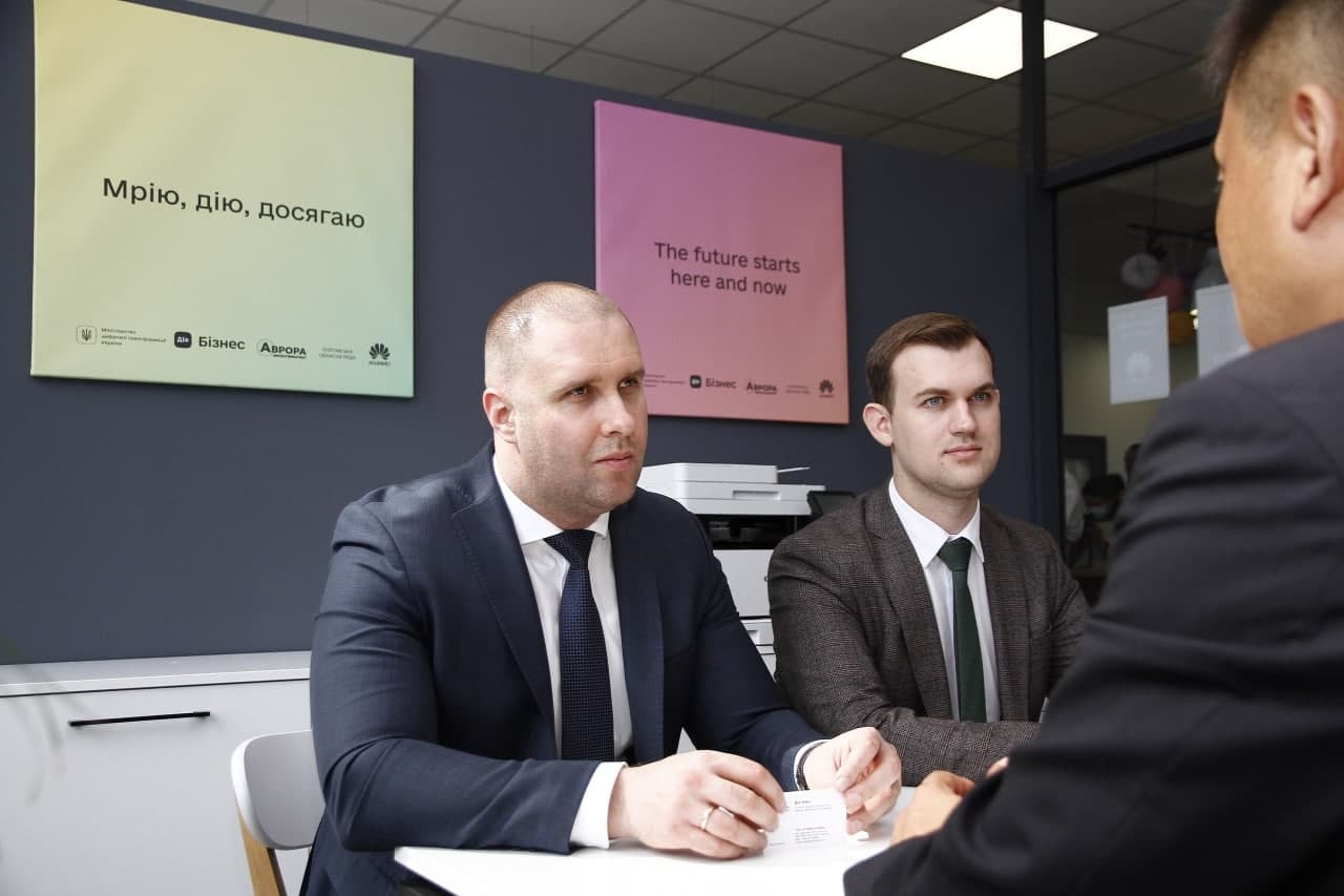 29-летний юрист: в Харьковскую ОВА назначен новый зампредседателя.