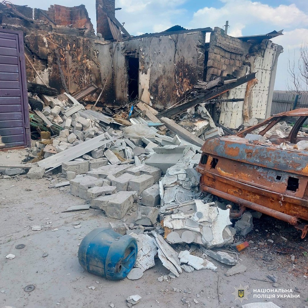 Обстріли на Харківщині: є поранений, знищено агрооб&rsquo;єкти, загинуло два десятки корів. Фото: Нацполіція