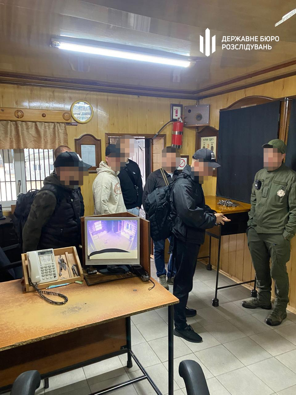 В Харькове задержали руководство колонии за издевательство над осужденными. Фото: ГБР