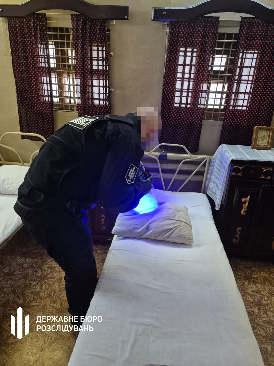 В Харькове задержали руководство колонии за издевательство над осужденными. Фото: ГБР