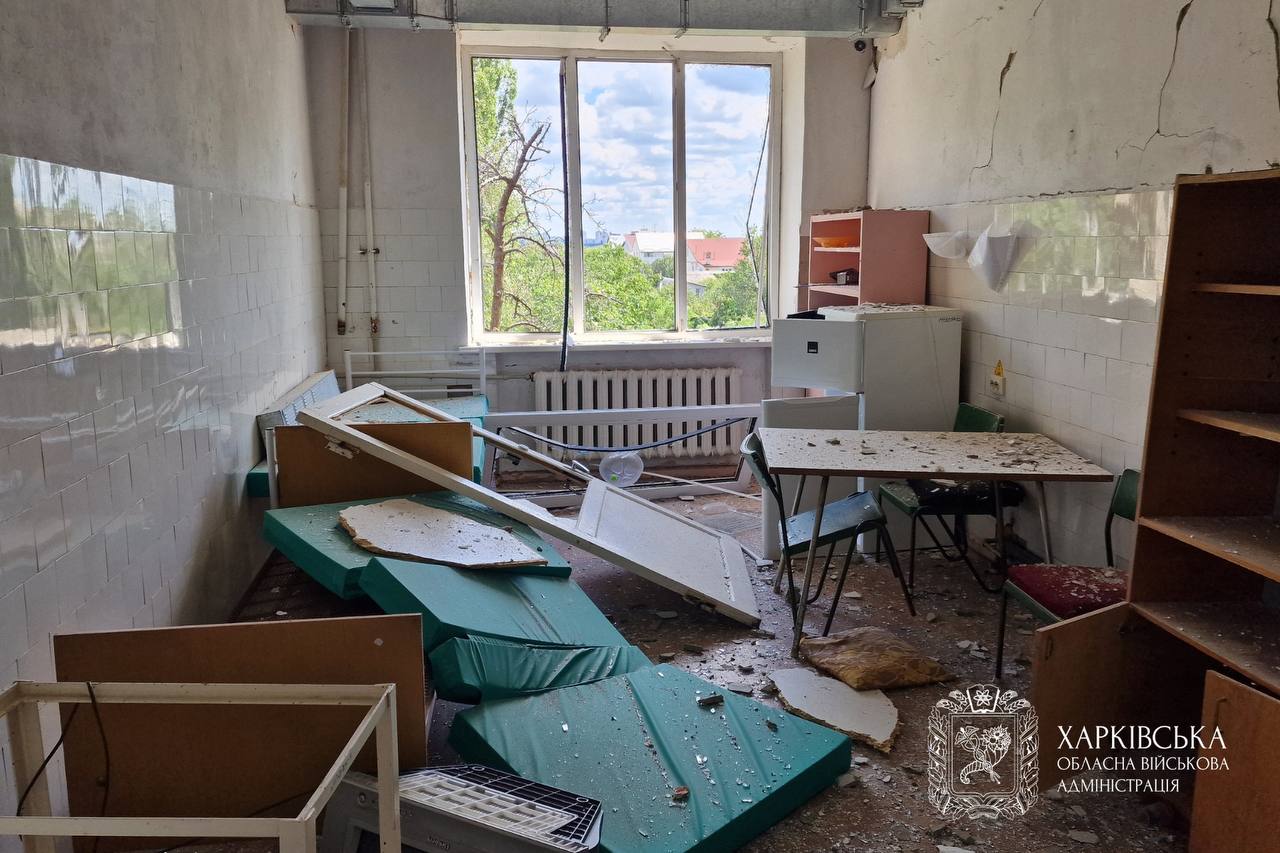 Попали в тубдиспансер: россияне ударили по Харькову КАБом. Фото: ХОВА