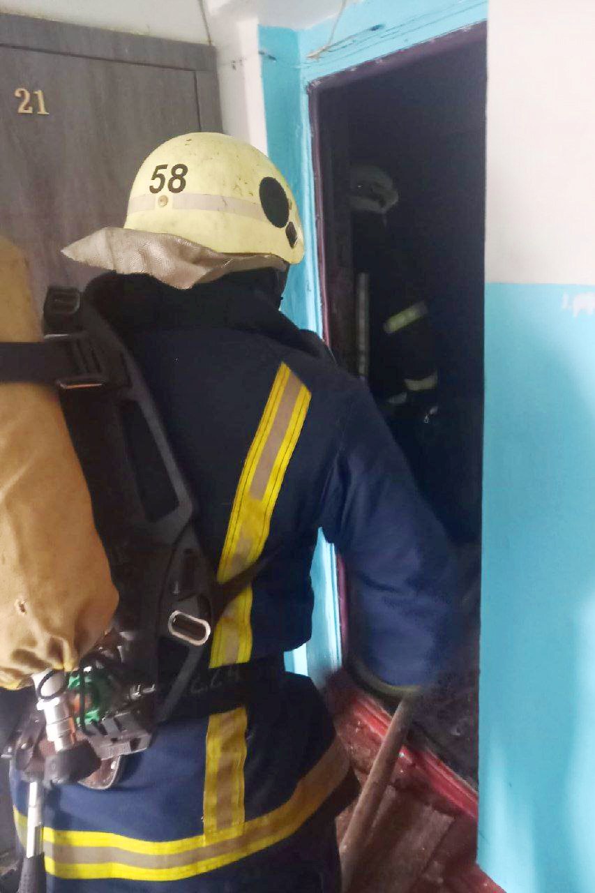 Пожар в многоэтажке под Харьковом. Фото: ГСЧС Харьковской области