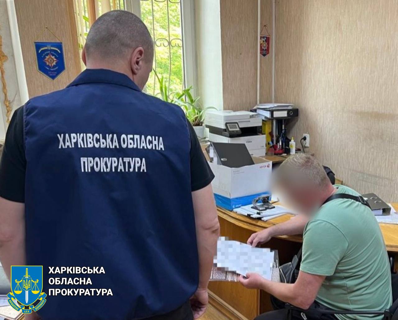 Харьковчанин за деньги "гарантировал" сдачу экзамена на права в МВД. Фото: Харьковская облпрокуратура