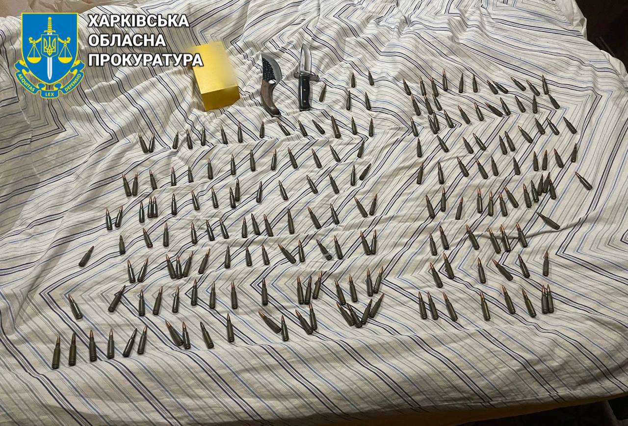 Харьковчанина приговорили к 6 годам за выращивание конопли и хранение боеприпасов. Фото: Харьковская облпрокуратура
