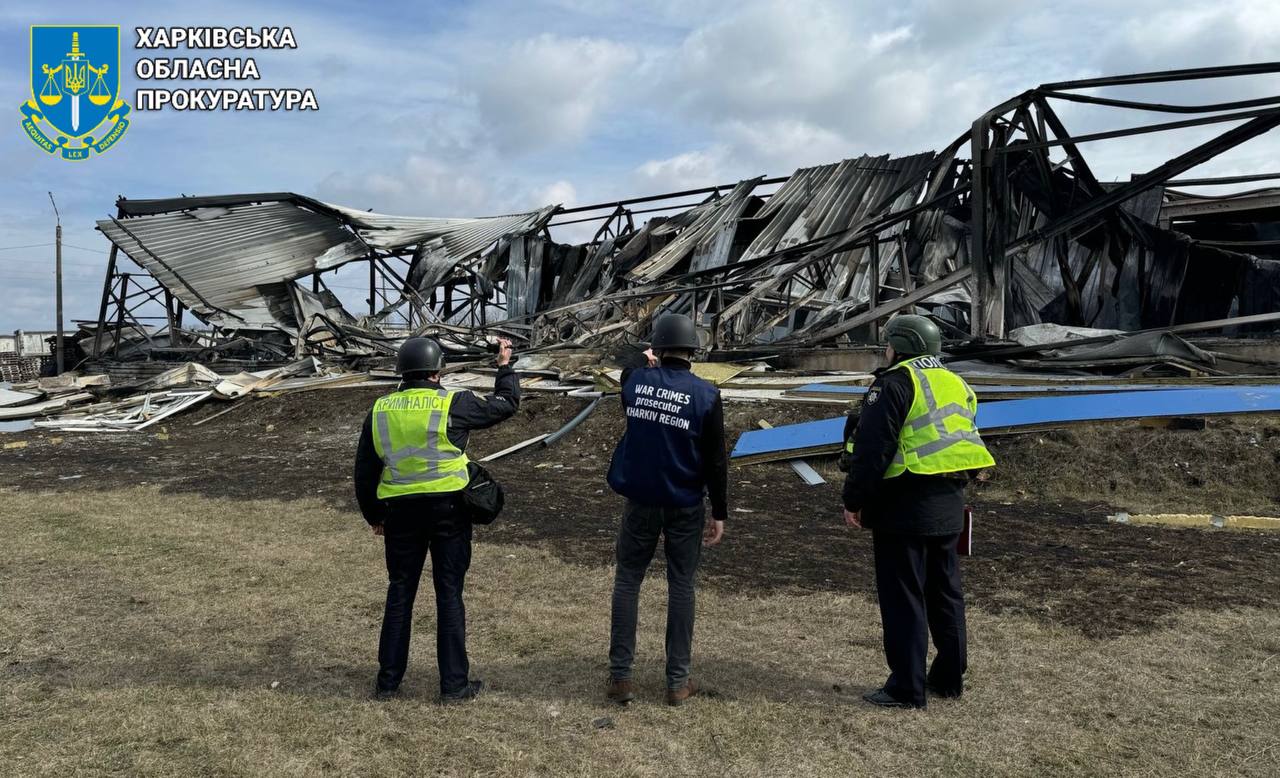 РФ ударила беспилотником по пригороду Харькова. Фото: Харьковская облпрокуратура