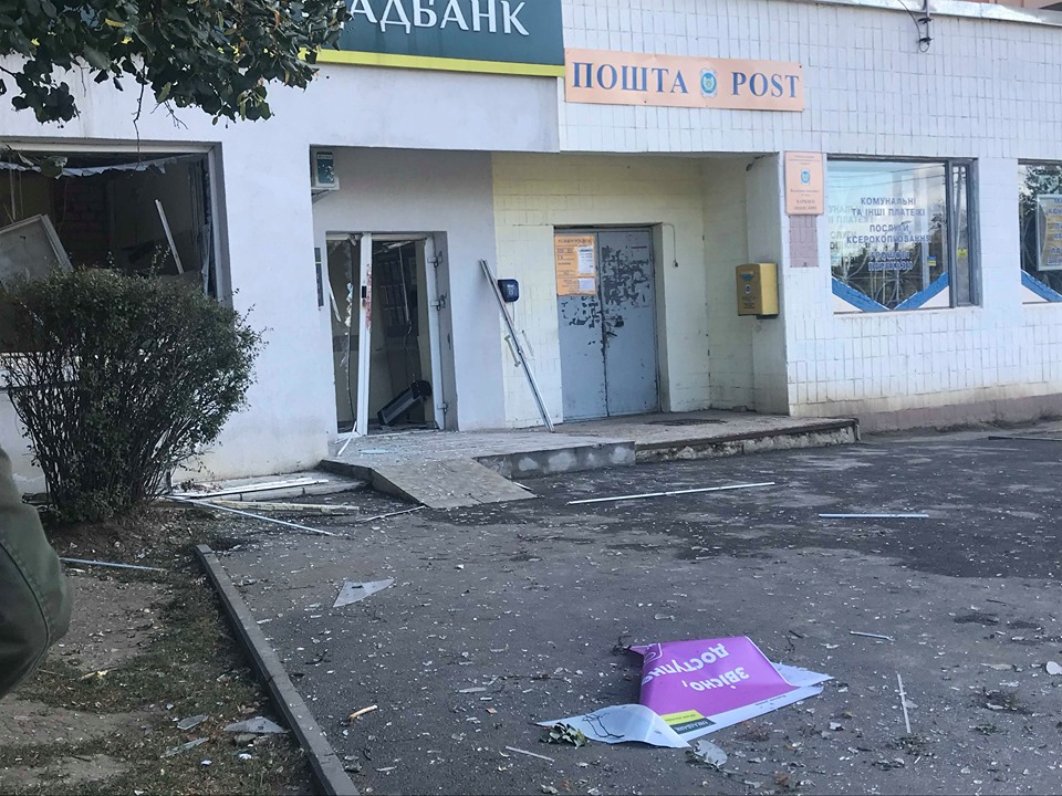 Взорвали банкомат с 2 миллионами: в Харькове экс-патрульный и предприниматель вышли под залог фото 2 1