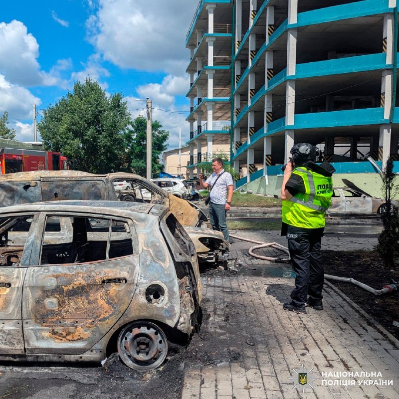 Авіаудар по Харкову: більше 40 постраждалих, серед них — вагітні і немовлята. Фото: Нацполіція