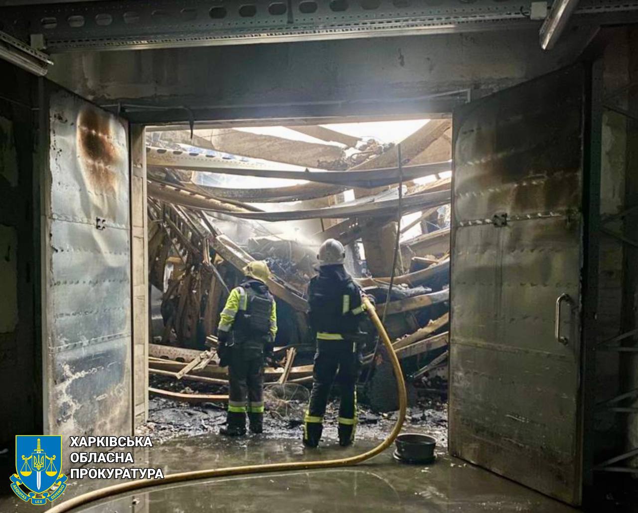 Массированная атака беспилотниками по пригороду Харькова: горит предприятие. Фото: Харьковская облпрокуратура