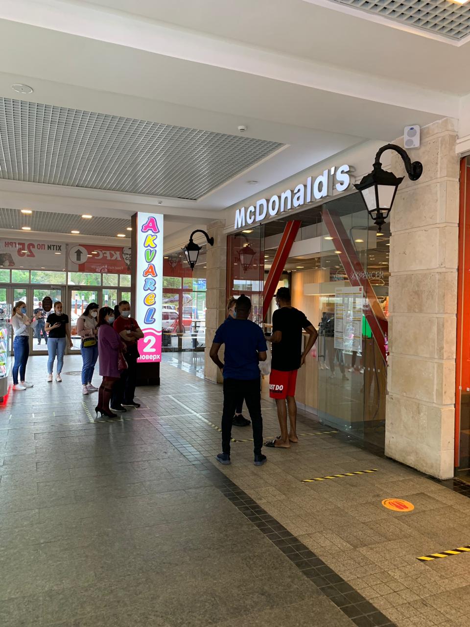 Новые правила работы: в Харькове открылись торгово-развлекательные центры фото 5 4