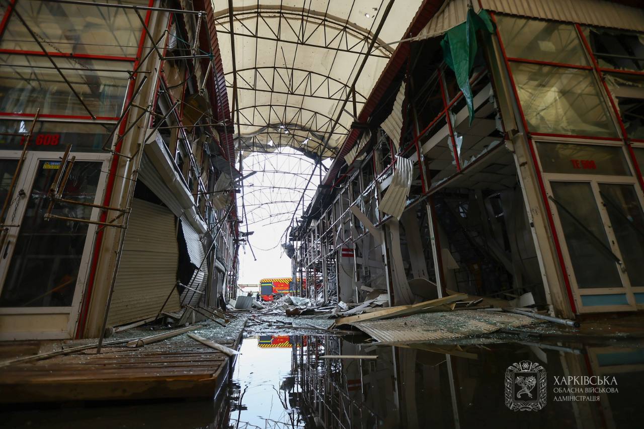 Пожар на рынке "Барабашово" после удара "Шахеда". Фото: ХОВА