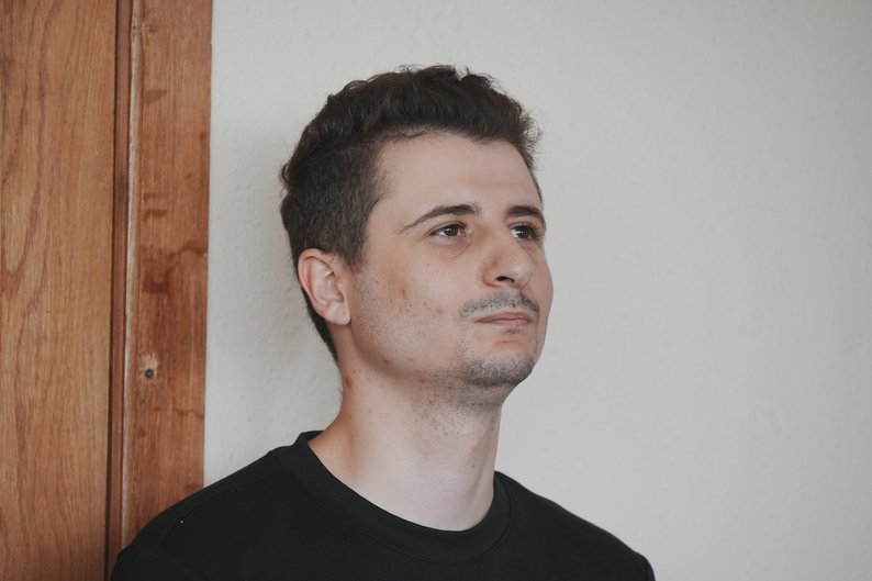 В Харькове работник ТЦК на суде объяснил избиение учителя. Фото: Суспільне/Дмитрий Гребенник