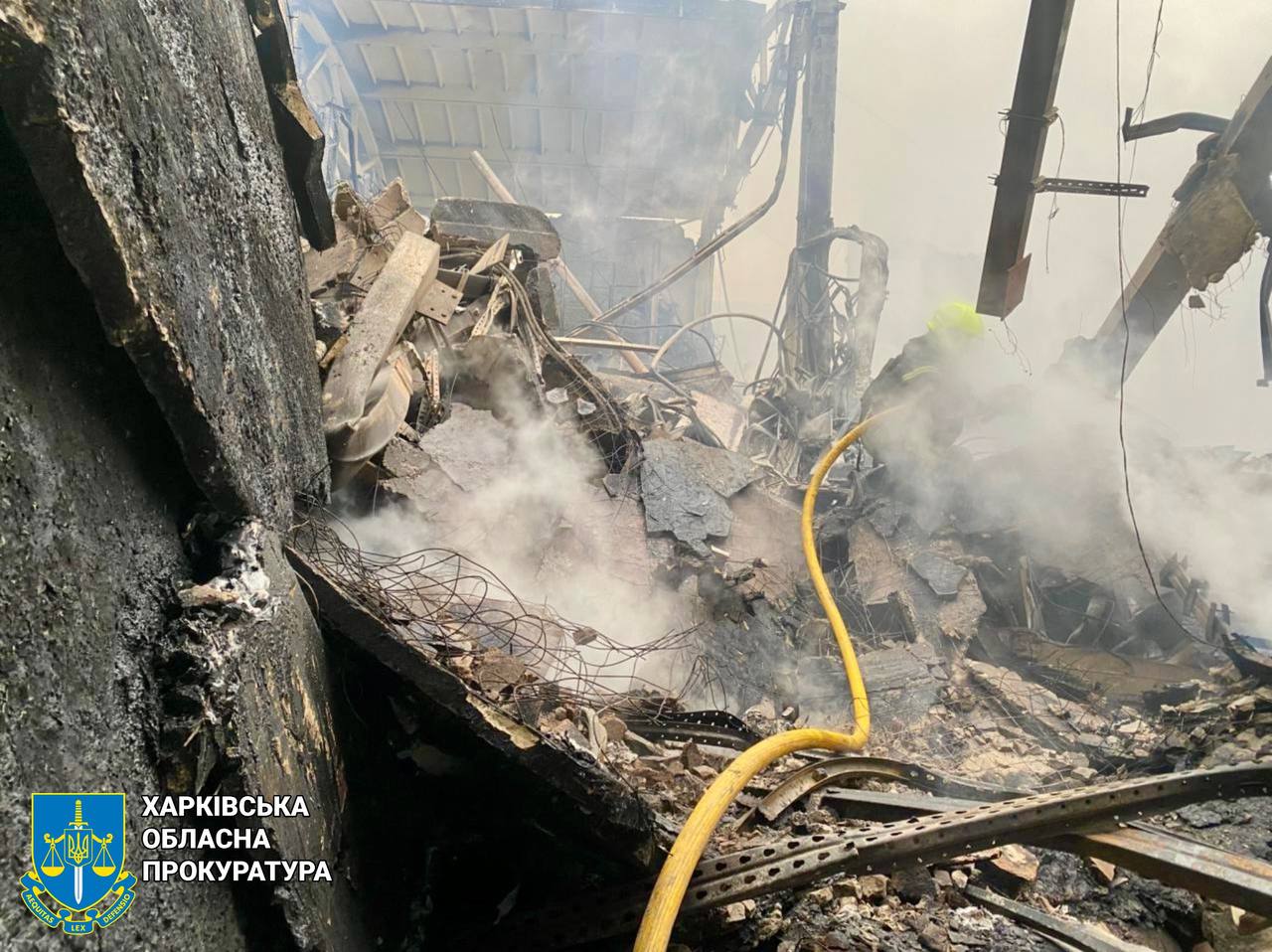 Массированная атака беспилотниками по пригороду Харькова: горит предприятие. Фото: Харьковская облпрокуратура