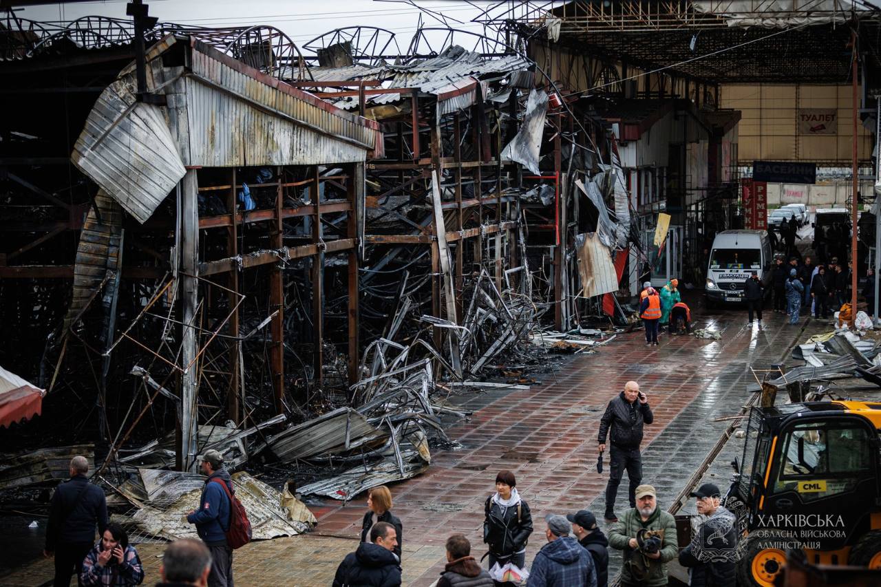 Пожар на рынке "Барабашово" после удара "Шахеда". Фото: ХОВА