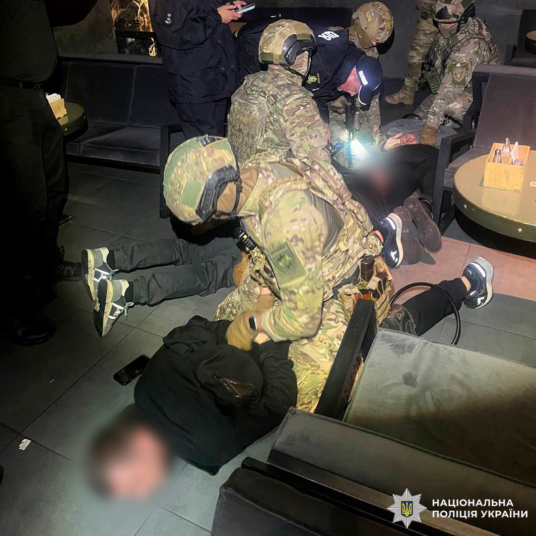 В Харькове разоблачили банду квартирных воров. Фото: Нацполиция