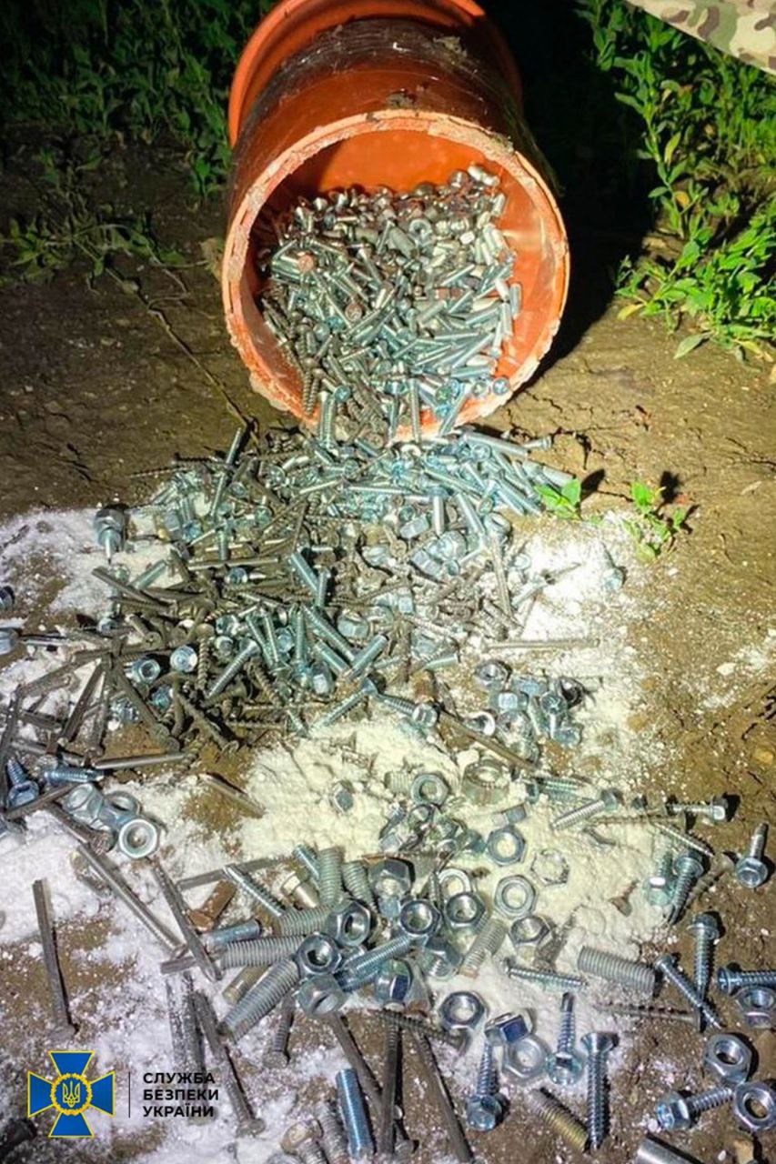 СБУ предотвратила теракты в Харькове: задержан лаборант вуза со взрывчаткой. Фото: СБУ