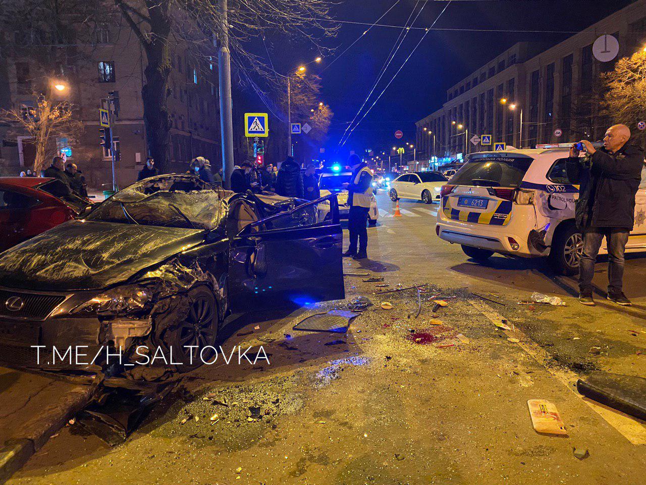 Пятеро пострадавших: на Научной &mdash; крупная авария с участием полиции фото 1