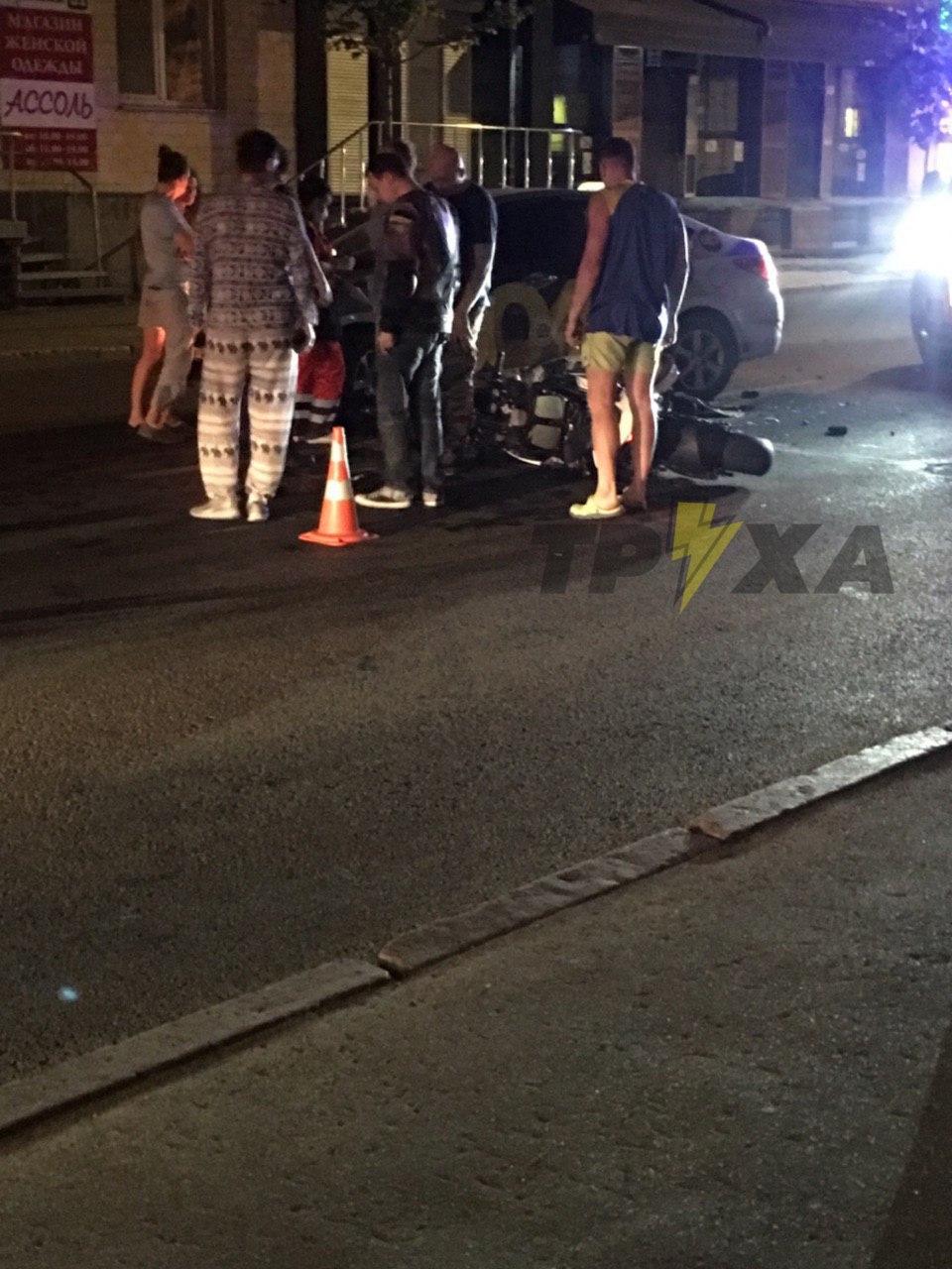 На Пушкинской погиб мотоциклист. Фото: Труха