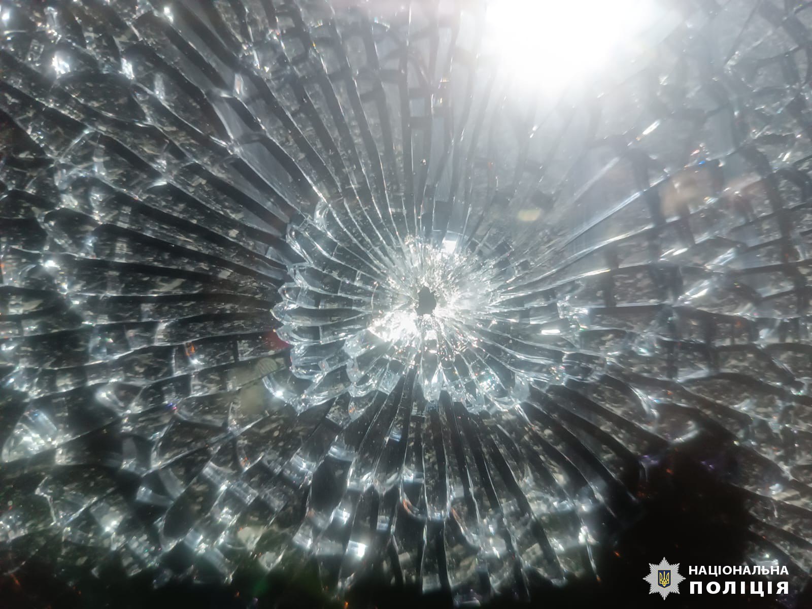 У Харкові обстріляли два автобуси: поліція шукає зловмисників. Фото: Нацполіція