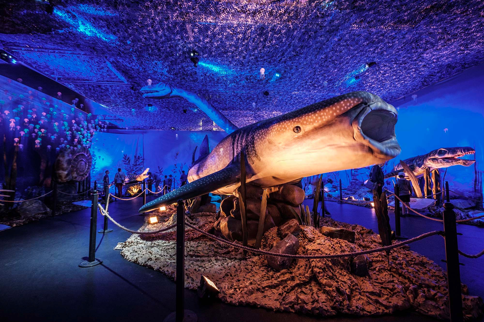 В Харькове пройдет выставка гигантских роботизированных рыб. Фото: aureaexhibitions.com