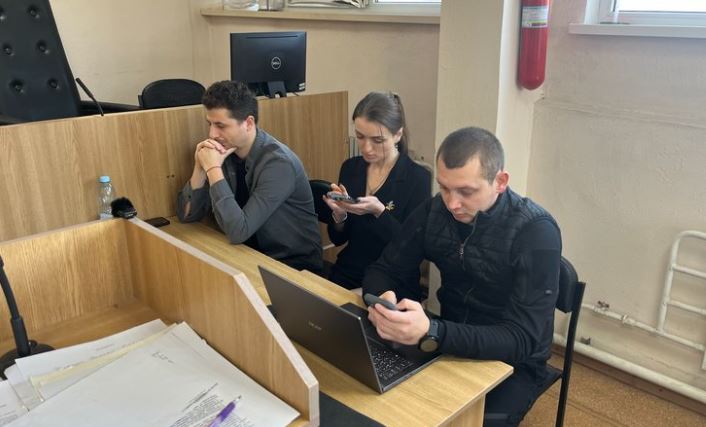 Працівник ТЦК отримав три роки за побиття вчителя історії у Харкові. Фото: Суспільне/Дмитро Гребінник