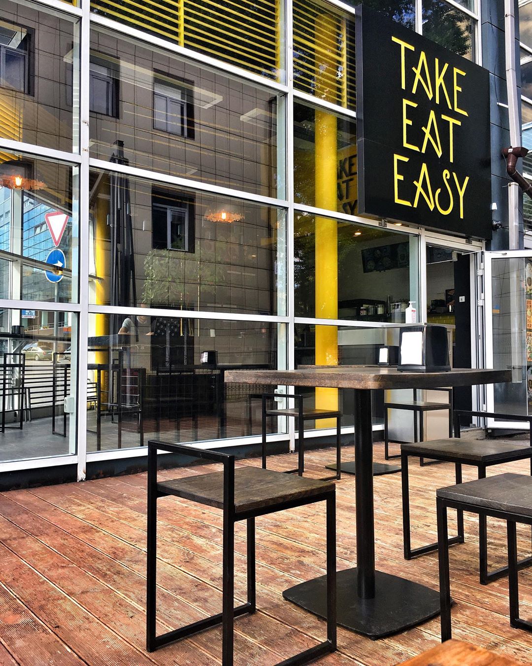 Take Eat Easy. Фото: instagram.com/take.eat.easy_kh