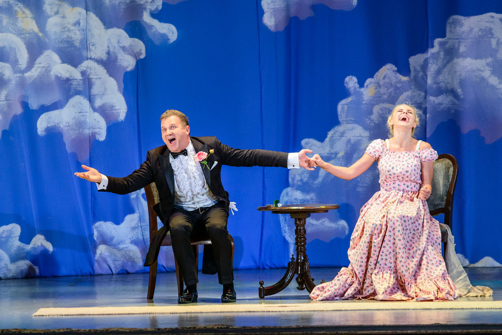 Спектакль «Два анекдота на ужин» в театре Шевченко