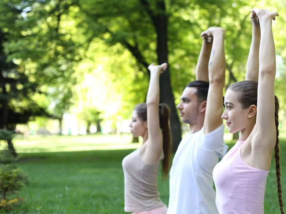 Йога-пикник на источнике