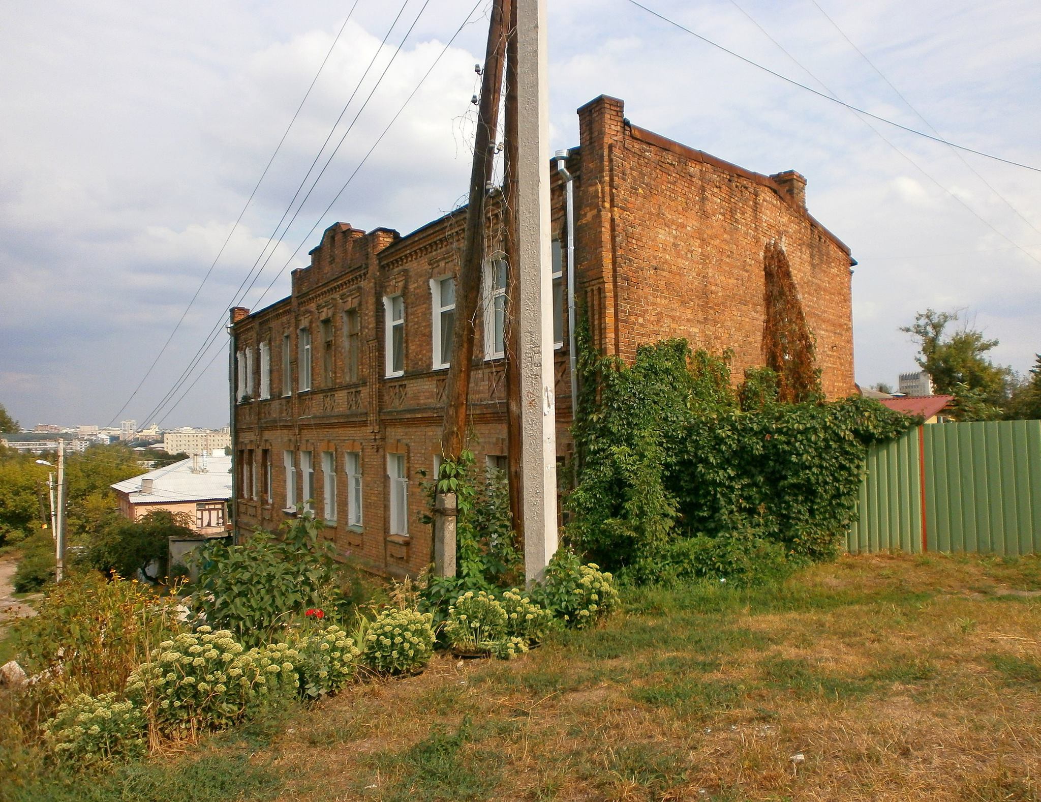 Kharkiv Music Fest, ретро автопробег, новая программа в цирке: куда сходить в Харькове на этой неделе фото 13 12