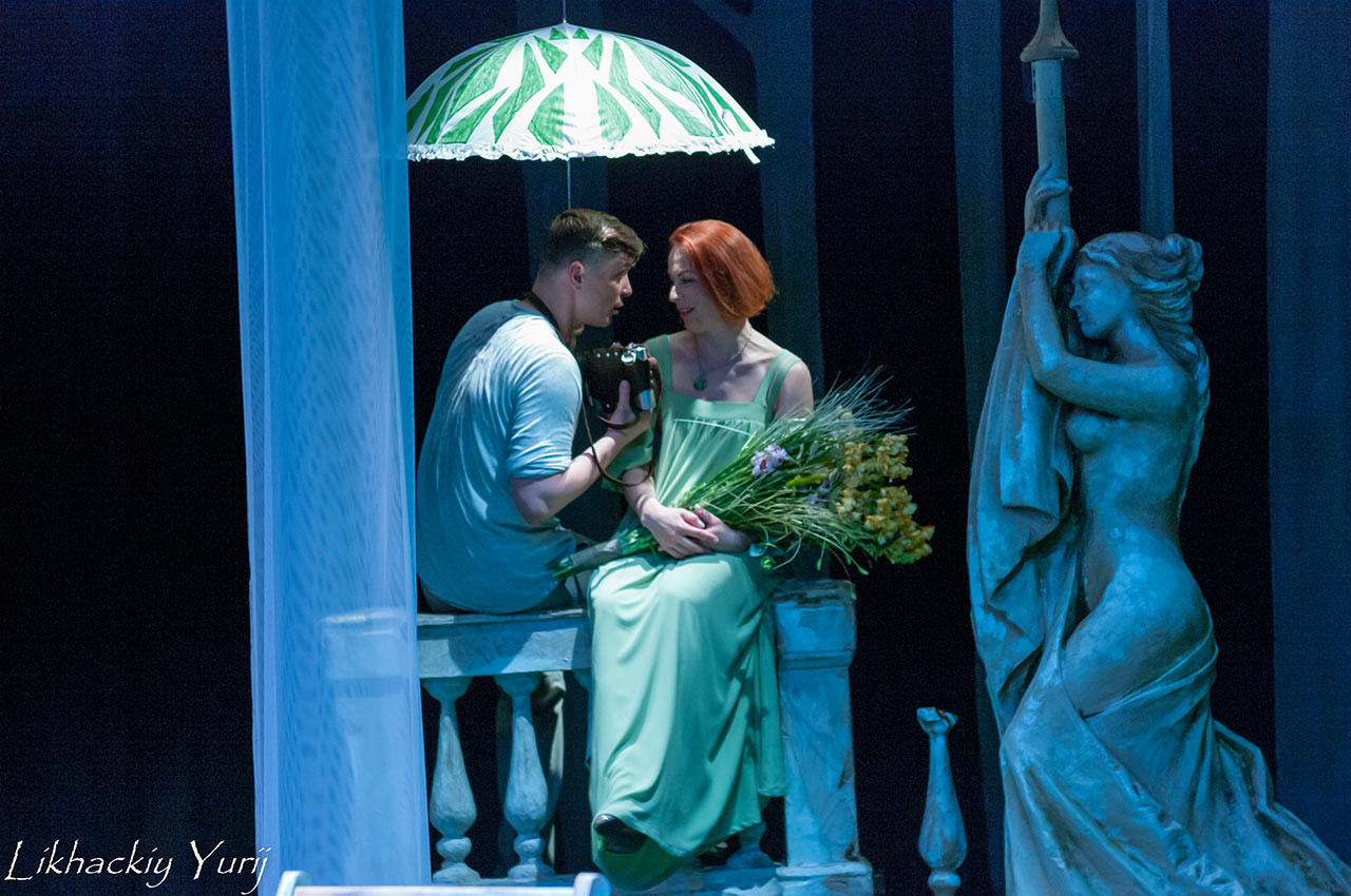 Спектакль "Пианино в траве" в театре Шевченко