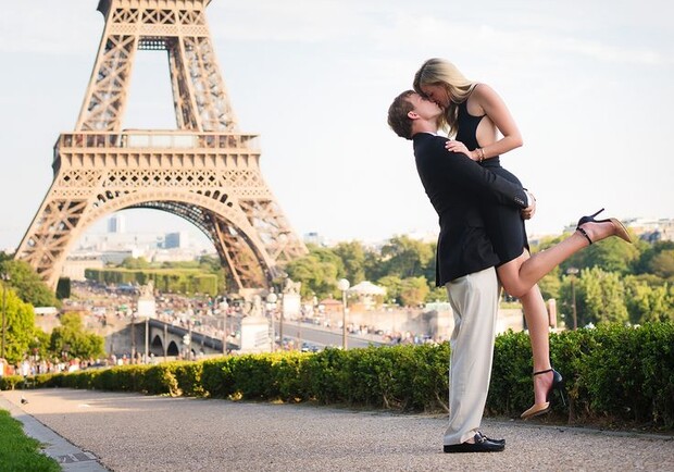 "Французский поцелуй" в "Пробке"