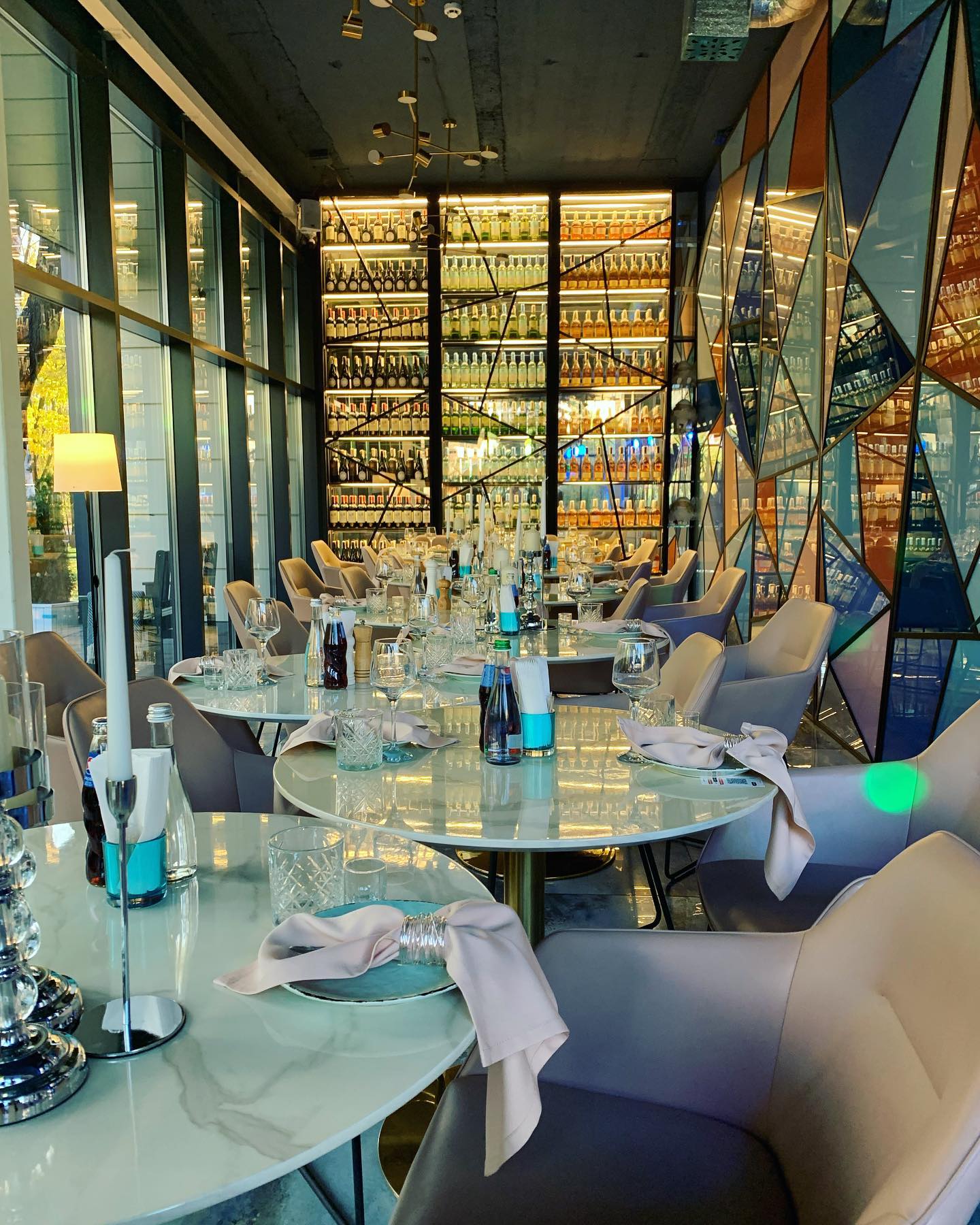 Банкет в "Ангелы носят кеды".