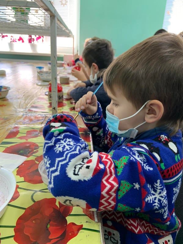 Экскурсия на фабрику елочных игрушек.