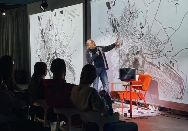 Лекция Макса Розенфельда о Будапеште.