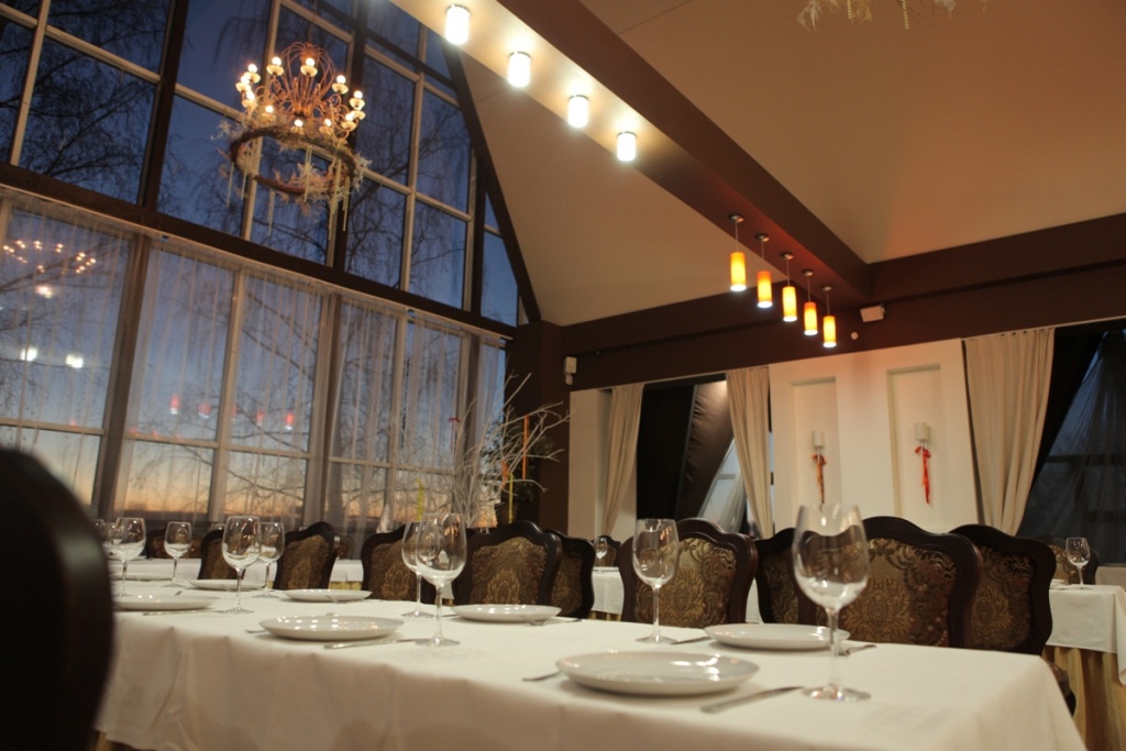 Банкет в комплексе "Домик лесника".