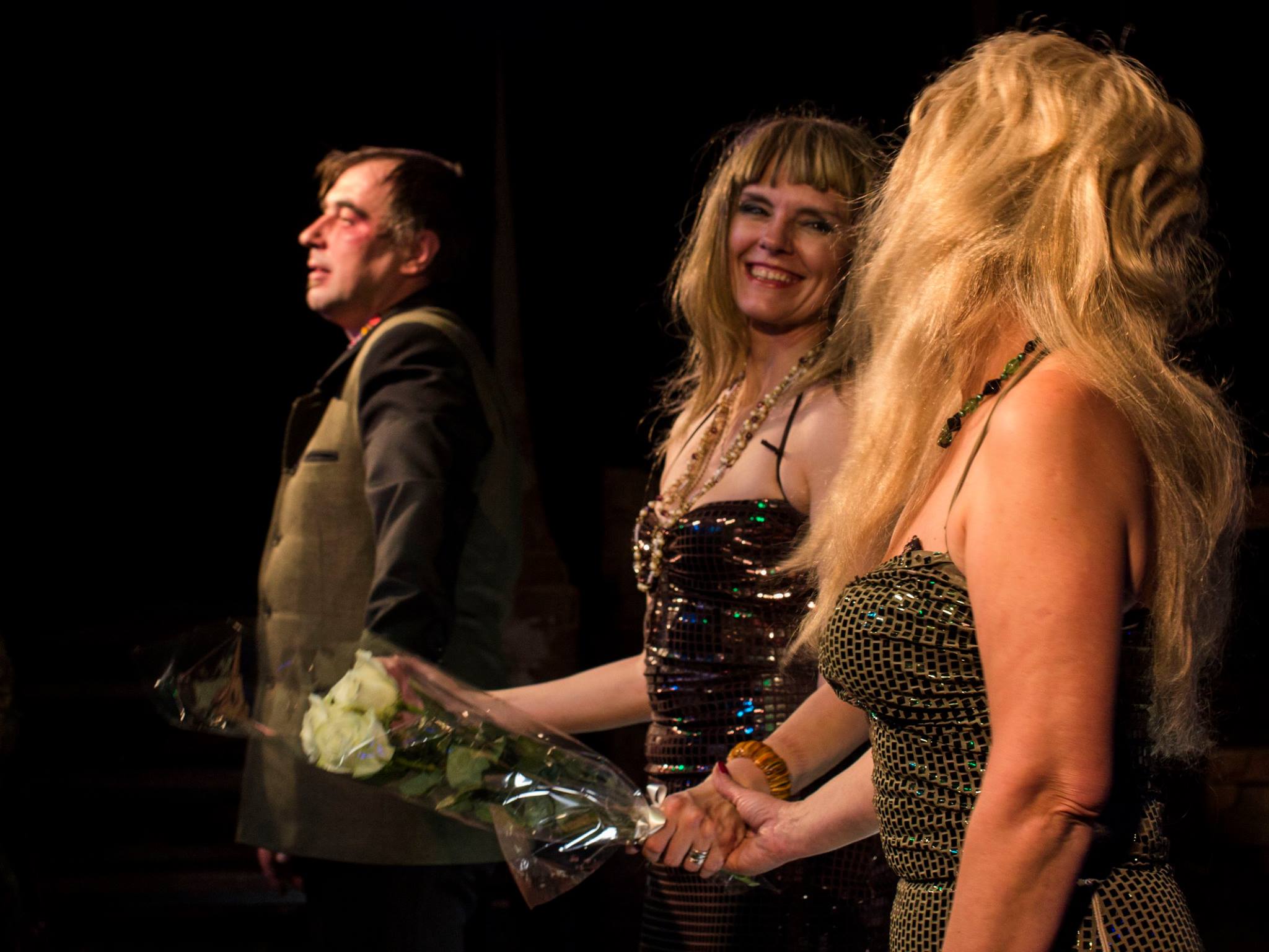 Спектакль "Дура-любовь"