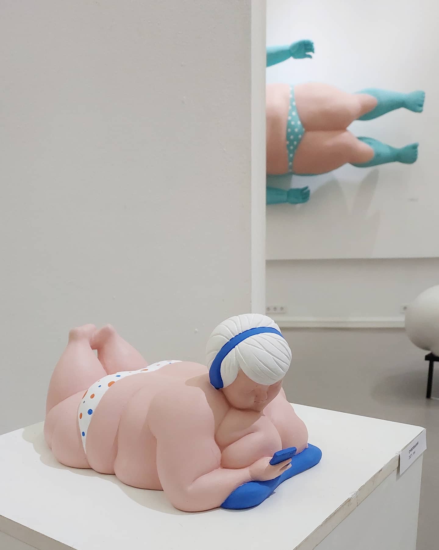 Выставка Татьяны Альбицкой-Костомаровой "Ожерелье".