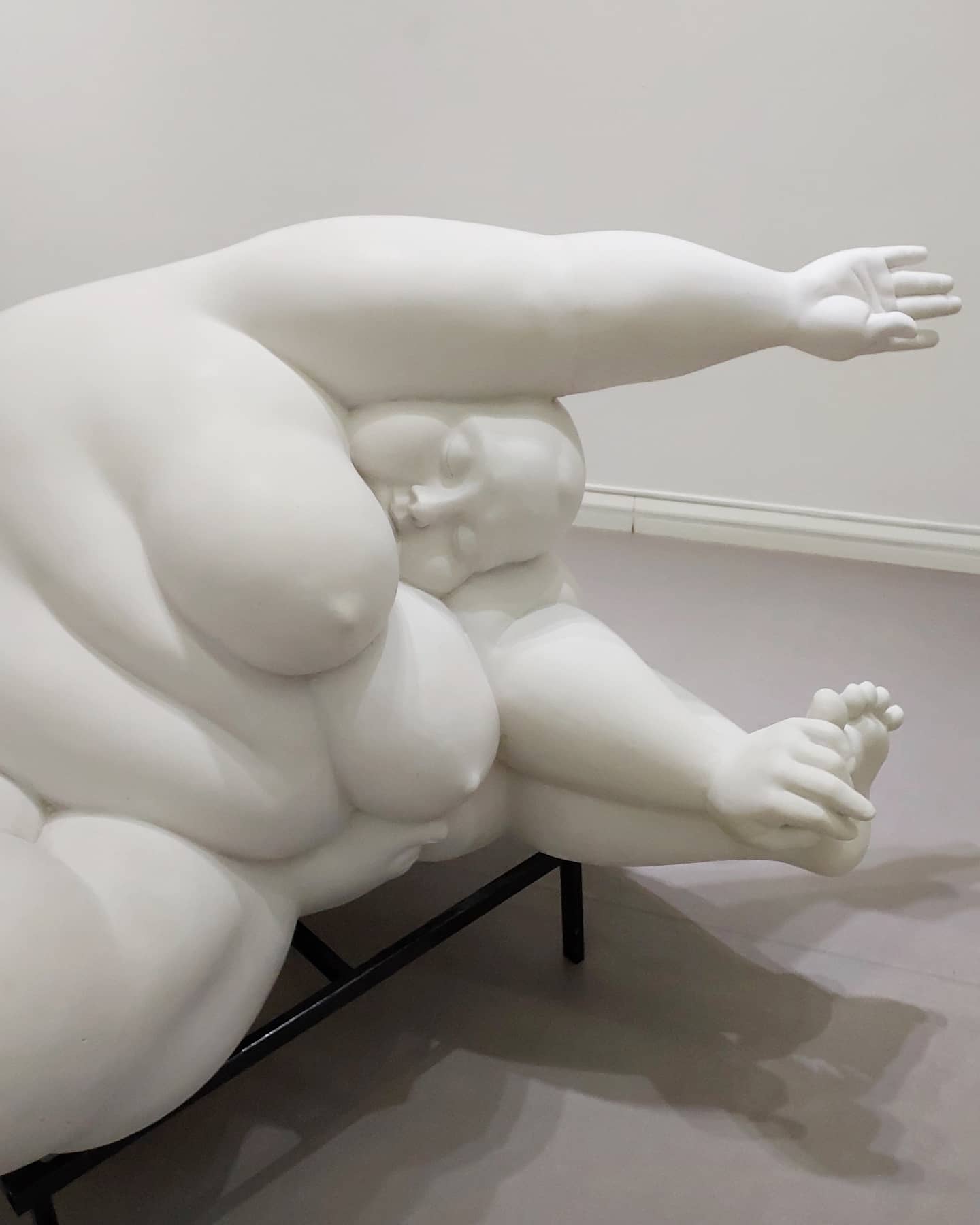 Выставка Татьяны Альбицкой-Костомаровой "Ожерелье".