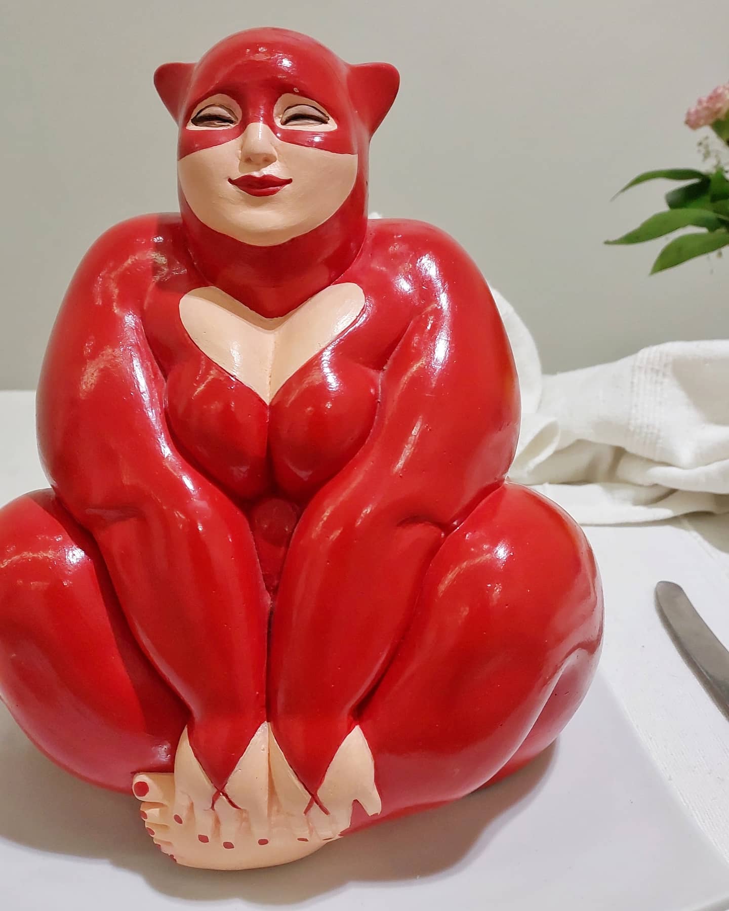 Выставка Татьяны Альбицкой-Костомаровой "Ожерелье".